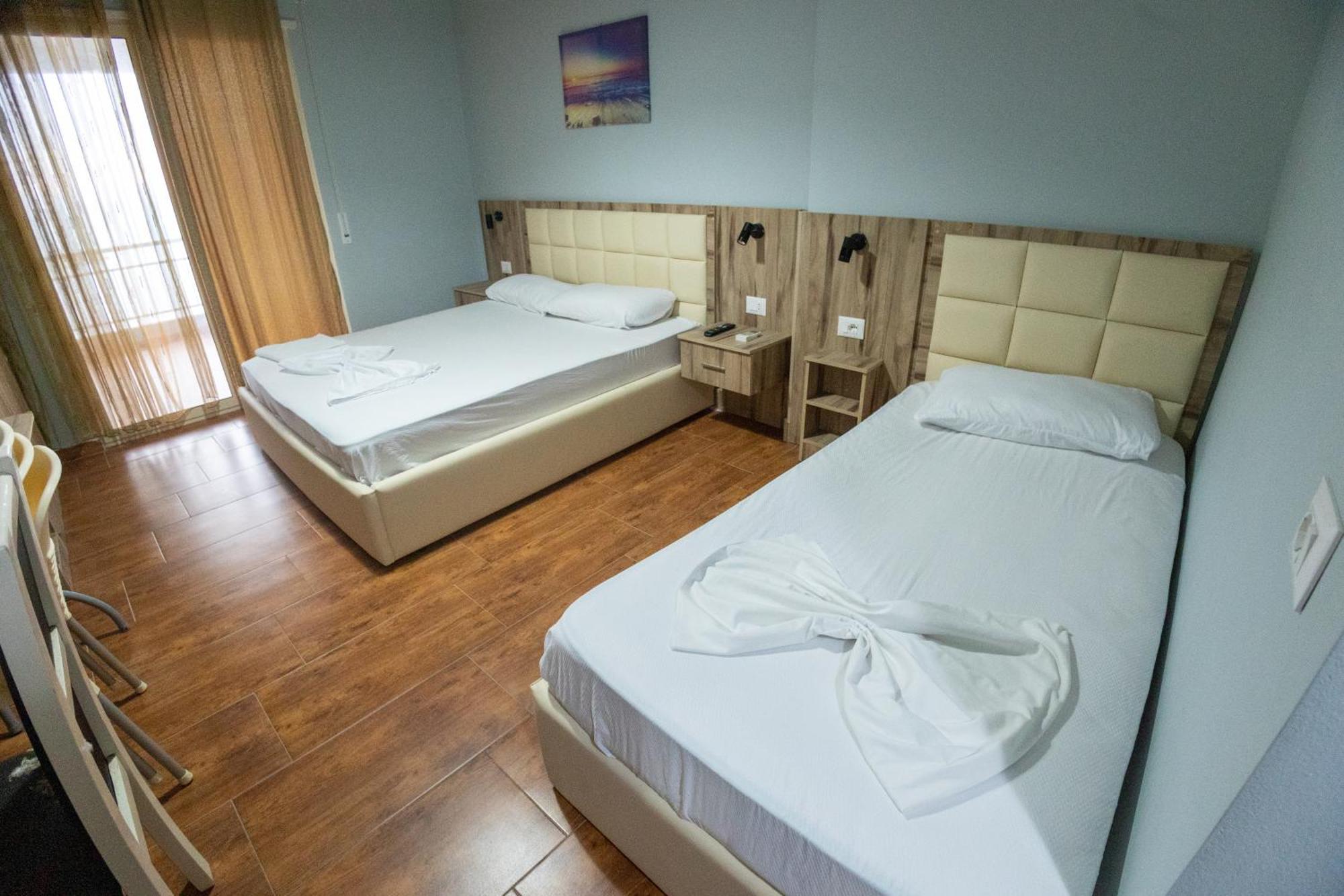 Hotel Klebrido ดูร์เรส ภายนอก รูปภาพ