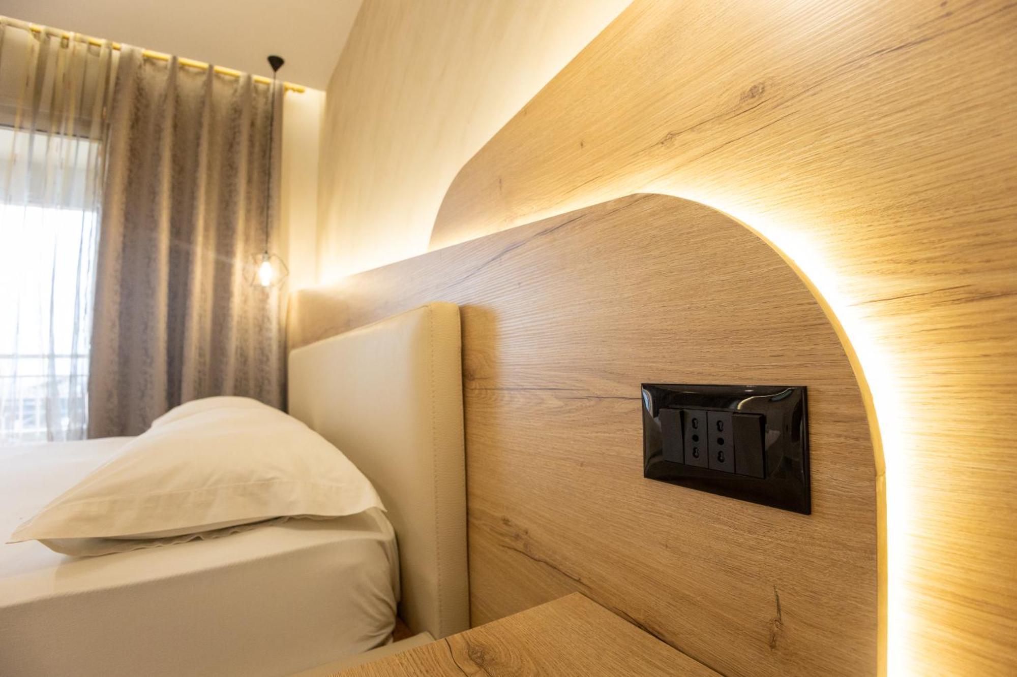 Hotel Klebrido ดูร์เรส ภายนอก รูปภาพ